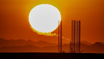 Opowieść o wyjściu z podziemia. Światłoczuła droga Radosława Wojnara