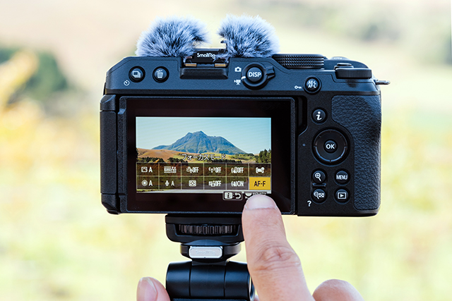 Bezlusterkowiec Nikon Z30 Vlogger KIT