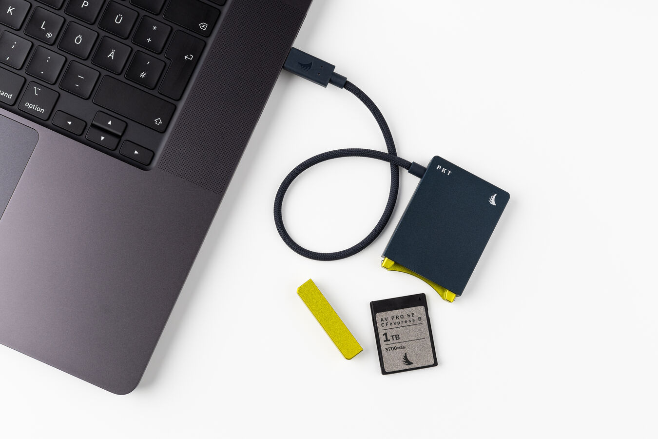 Karta pamięci Angelbird CFexpress 1TB SE AV Pro Type B (3700MB/s)