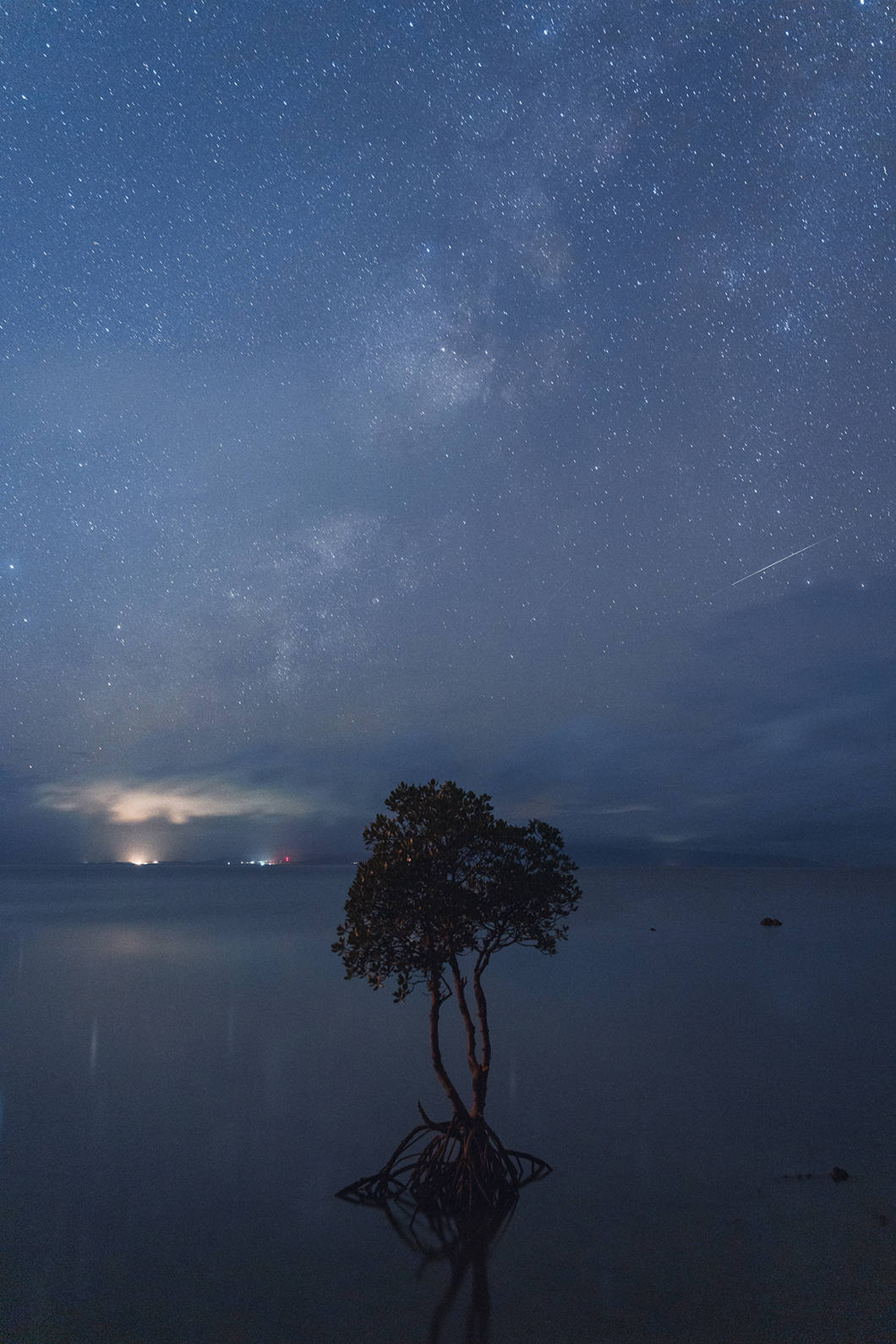 Obiektyw Tamron 35-100mm f/2.8 Di III VXD (Sony E) + 5 lat gwarancji  + Filtr UV Nisi Armor FX Pro Nano L395, 67mm gratis - PRZEDSRZEDAŻ