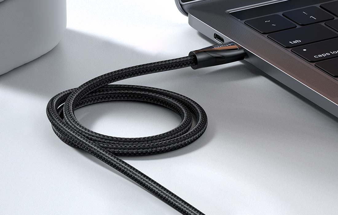 Kabel jest kompatybilny z większością popularnych urządzeń wyposażonych w porty HDMI