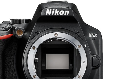 Lustrzanka Nikon D3500