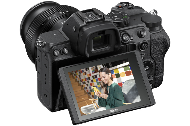 Bezlusterkowiec Nikon Z5 + 24-200mm f/4-6.3 | Cena zawiera rabat 2250 zł