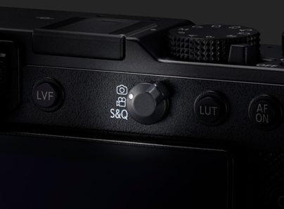 Aparat Panasonic Lumix DC-L10 (srebrny) + Rozszerz gwarancję do 5 lat! - NOWOŚĆ PRZEDSPRZEDAŻ |Promocja Dni Otwarte