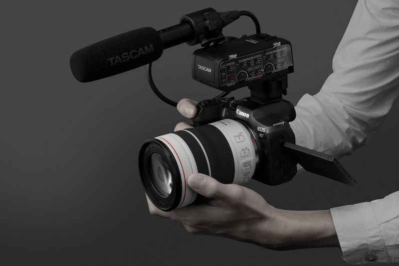 Canon R7 filmowanie 4k z akcesoriami
