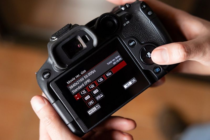 Canon R7 proste i łatwe w obsłudze menu