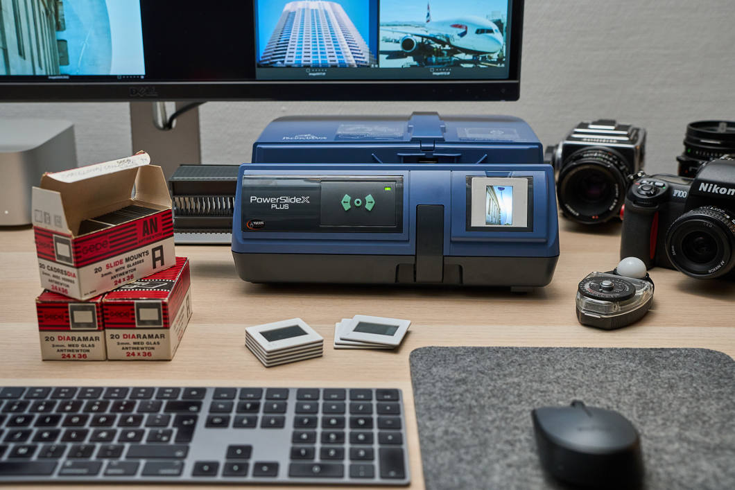 Automatyczny skaner do slajdów Pacific Image PowerSlide X Plus
