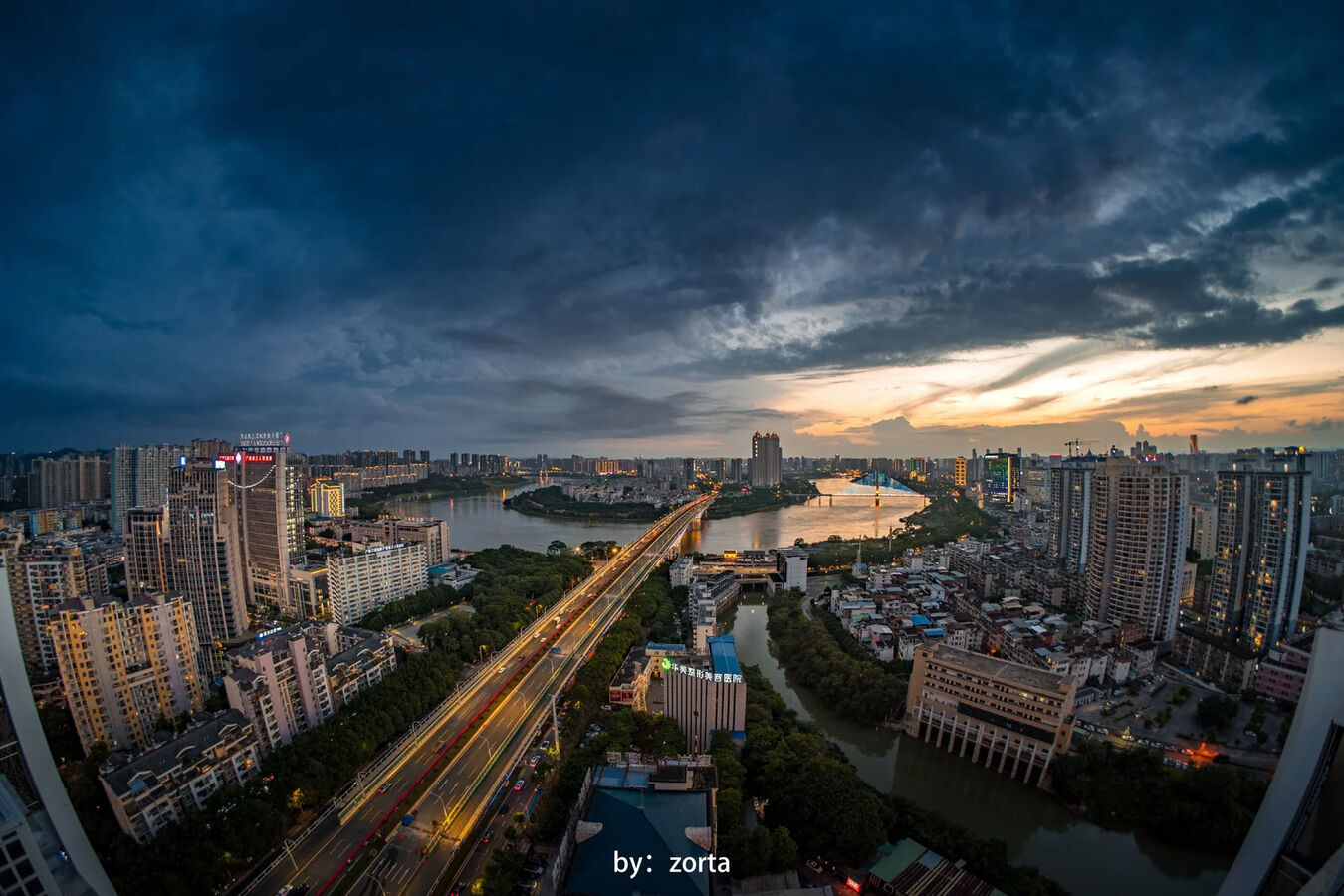 Obiektyw 7Artisans 10mm F/2.5 AF MAX FishEye - Sony E