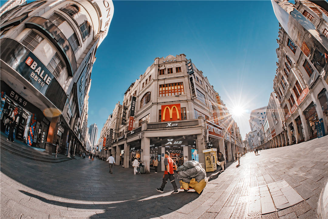 Obiektyw 7Artisans 6mm F/2.0 Fisheye 220° - APS-C - Canon RF