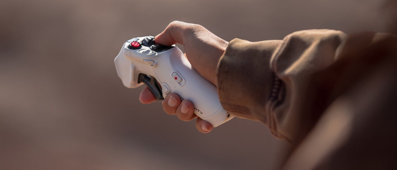 Dron Insta360 Antigravity A1 Explorer Bundle