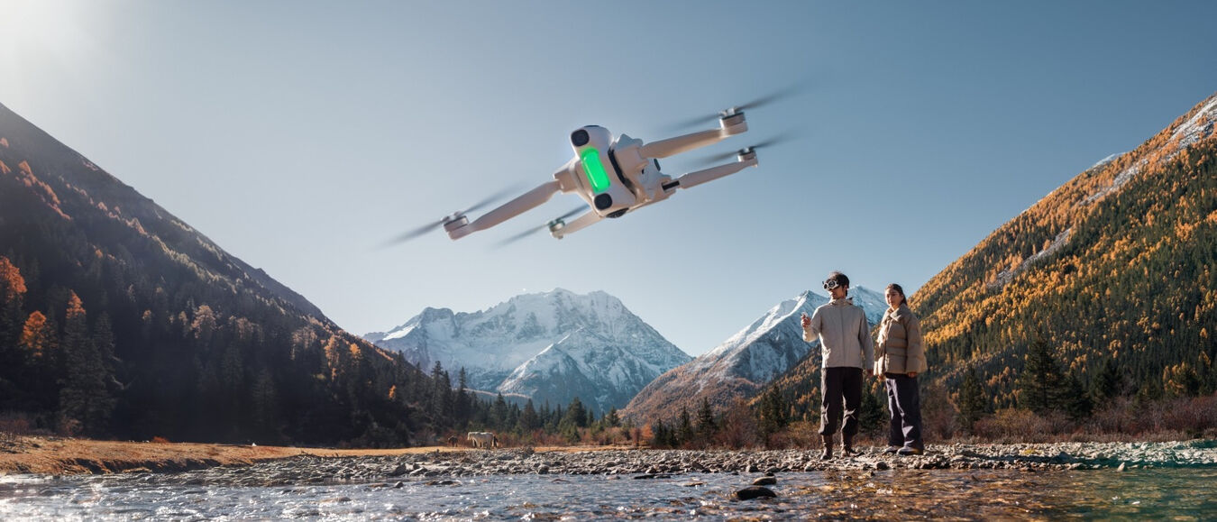 Dron Insta360 Antigravity A1 Explorer Bundle