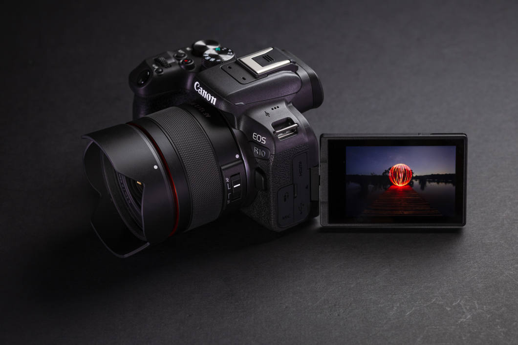 Obiektyw Samyang AF 12mm F/2.0 RF-S