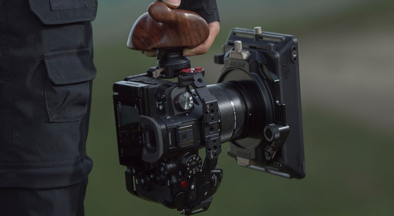 Tilta TA-AWH8-L-B Tiltaing Advanced Left Side Wooden Handle Type VIII - Black