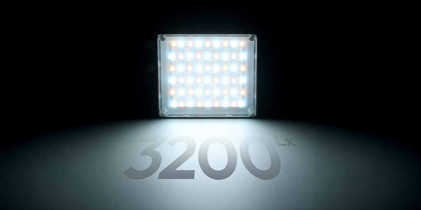 Lampa LED Ulanzi LE20 - RGB WB (2500 K - 9000 K)