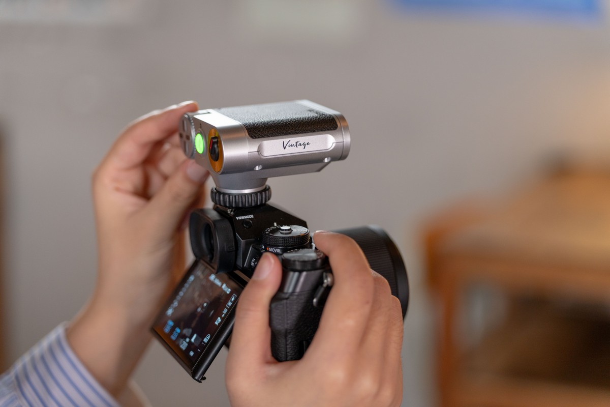 Lampa błyskowa Viltrox VINTAGE Z1