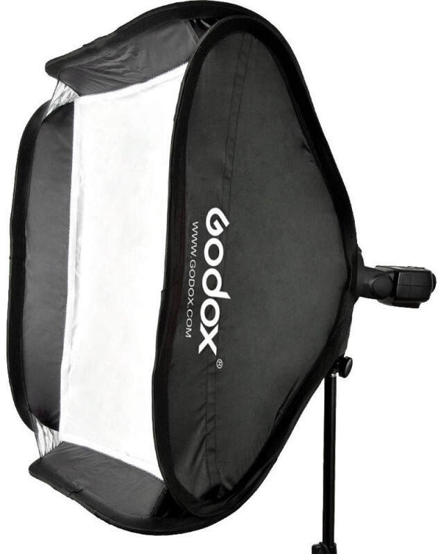 Zestaw oświetleniowy Godox SFUV5050 (Softbox 50x50cm + uchwyt S + futerał transportowy) + srebrna parasolka 90cm gratis!