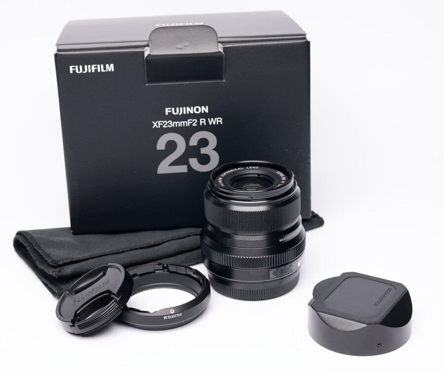 Obiektyw Fujinon XF 23mm f/2 R WR + Osłona Squarehood - sn:4BB03221 - Używany