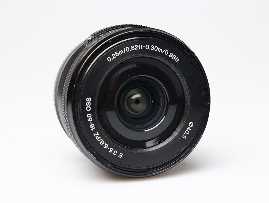 Obiektyw Sony E PZ 16-50mm f/3,5-5,6 OSS (SELP1650) - Używany