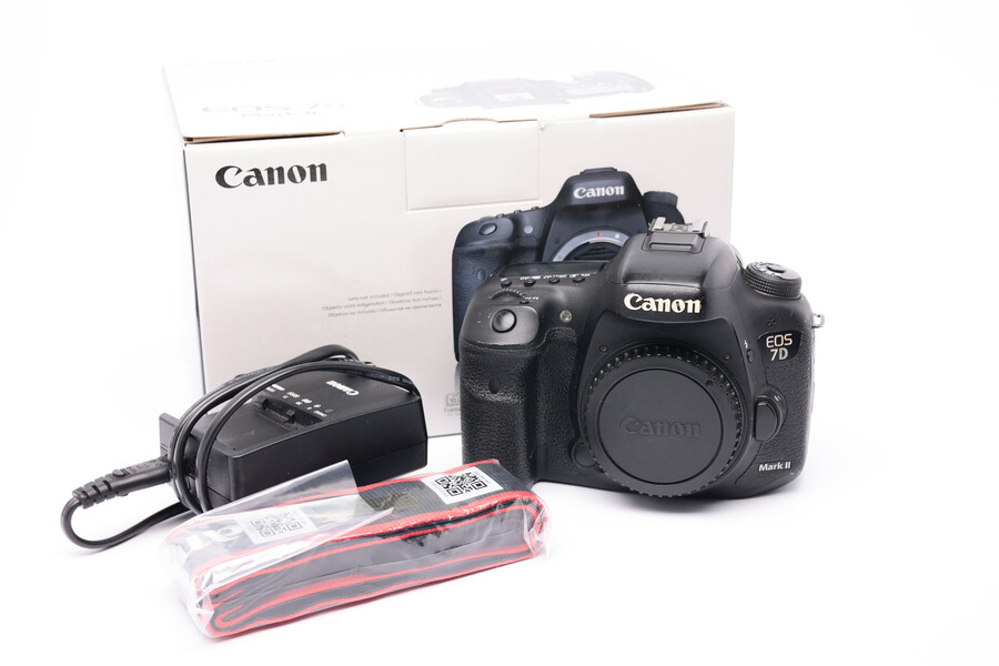 Canon aparat EOS 7D markII sn:153053001368 - Komis