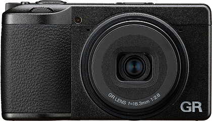 Aparat Ricoh GR IV - przedsprzedaż - dostępność jesień 2025