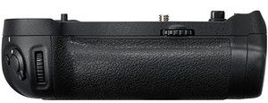 Pojemnik na baterie Nikon MB-D18