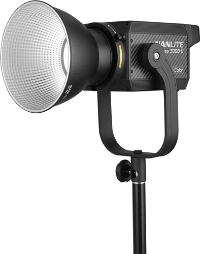 Lampa Nanlite Forza 300B II Bicolor LED Spot Light  - Oferta EXPO2024