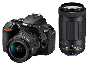 Lustrzanka Nikon D5600 + Nikkor AF-P DX 18-55mm f/3,5-5,6G VR + Nikkor AF-P DX 70-300mm f/4,5-6,3 ED VR