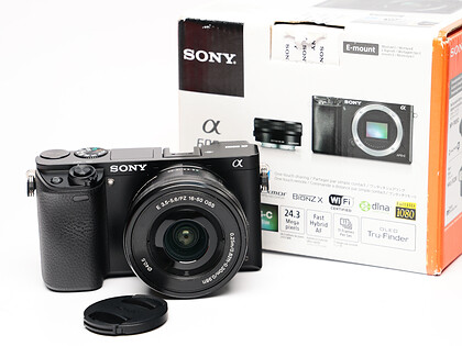 Bezlusterkowiec Sony A6000 + Sony 16-50mm f/3,5-5,6 OSS - sn:3778933 - Używany