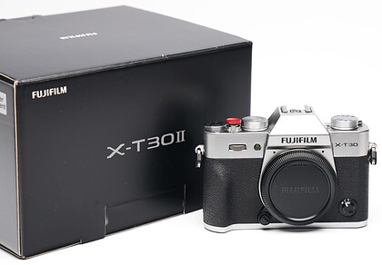 Bezlusterkowiec Fujifilm X-T30 II (czarny) + Grip - sn:45108493 - Używany