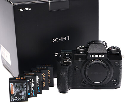 Bezlusterkowiec Fujifilm X-H1 + Akumulatory - sn:81M61289 - Używany