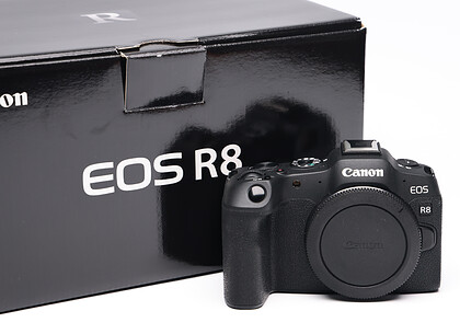 Bezlusterkowiec Canon EOS R8 - sn:173022007570 - Używany