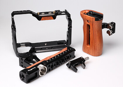 Klatka SmallRig 3310 Handheld Kit do Sony FX3 + SmallRig 2093  Universal Wooden Side Handle - Komis