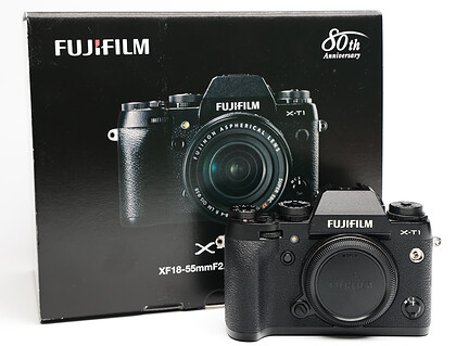 Bezlusterkowiec Fujifilm X-T1 + Grip MHG-XT - sn:41M07502 - Komis