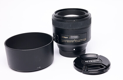 Nikkor AF 85mm f/1,8D - sn:211684 - Używany