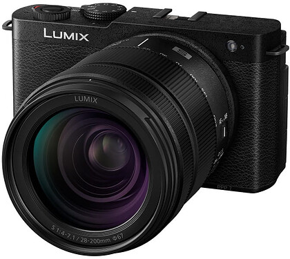 Bezlusterkowiec Panasonic Lumix S9 + 28-200mm (Jet Black) + dobierz obiektyw 26mm f/8 za 1zł lub 35 f/1.8 za 50% ceny  + Gratis wygodny pasek
