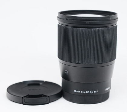 Obiektyw Sigma 16mm f/1,4 DC DN Contemporary Sony E - sn:52795160 - komis