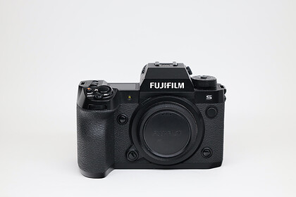 Bezlusterkowiec Fujifilm X-H2S | Gwarancja 3 miesiące, FVAT 23%, przebieg 30 tys. zdjęć | Aparat używany |