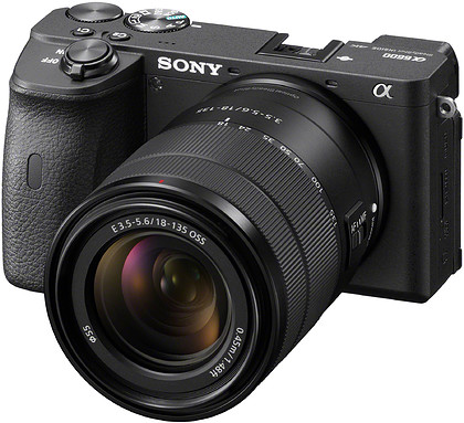 Bezlusterkowiec Sony A6600 + Sony E 18-135 f/3.5-5.6 OSS + Dodatkowy 1 rok gwarancji po rejestracji + Lens Cashback do 1350zł