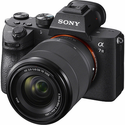 Bezlusterkowiec Sony A7III + Sony 28-70/3.5-5.6 OSS + Lens Cashback do 1350zł